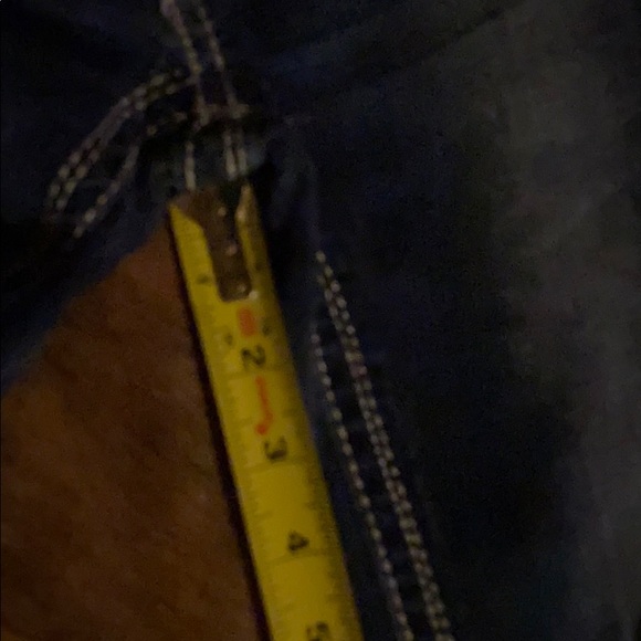 Buckle Daytrip Leo Bootcut Jeans Dark Wash - Picture 11 of 12